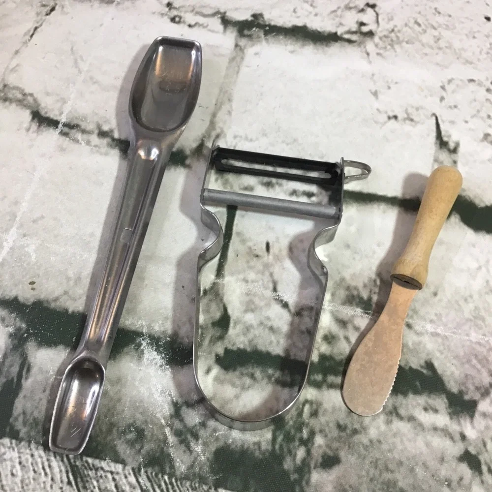 Kitchen Tools Lot Vintage Retro Meat Thermometer‎ Nut Cracker Corkscrew Scoop